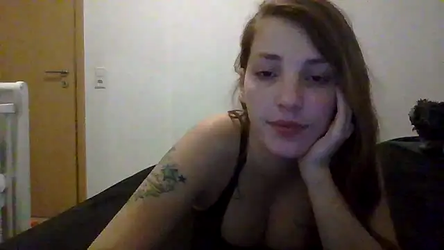 Snapshot of hope23lexi chatting on 12/04/25, 09:52 hope23lexi online show from 12/04/25, 09:52