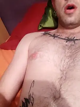 MomentoCaliente00 online show from 11/23/25, 07:35