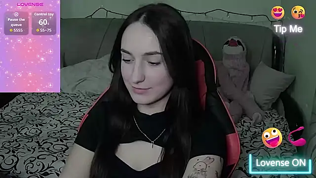 Snapshot of Star_Kate chatting on 11/24/25, 07:25 Star Kate online show from 11/24/25, 07:25