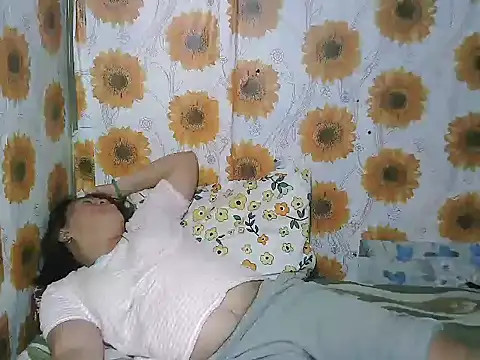 Smilinglovely online show from 03/13/26, 02:00