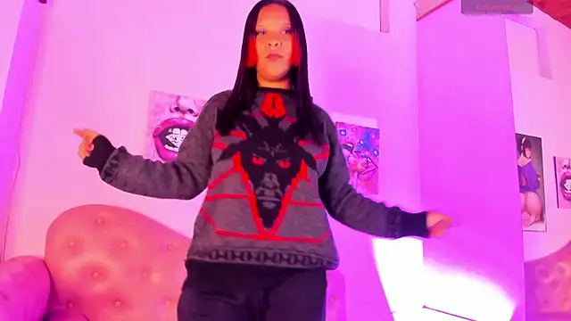 Snapshot of A_Good_Witch chatting on 12/04/25, 12:37 A Good Witch online show from 12/04/25, 12:37