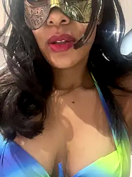 LunnaMaska online show from 12/01/25, 02:40