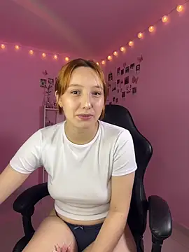 Snapshot of Davne_ chatting on 06/02/26, 12:10 Davne online show from 06/02/26, 12:10