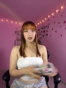 Snapshot of Davne_ chatting on 06/23/26, 11:36 Davne online show from 06/23/26, 11:36