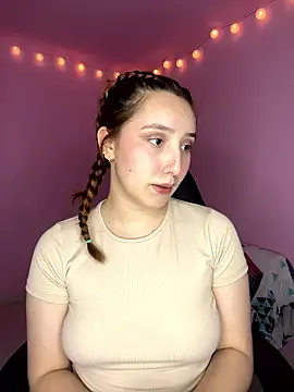 Snapshot of Davne_ chatting on 01/08/26, 02:50 Davne online show from 01/08/26, 02:50