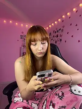 Snapshot of Davne_ chatting on 06/22/26, 12:49 Davne online show from 06/22/26, 12:49
