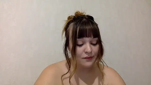 Snapshot of Blue-Coxy chatting on 07/12/26, 01:23 Blue-Coxy online show from 07/12/26, 01:23