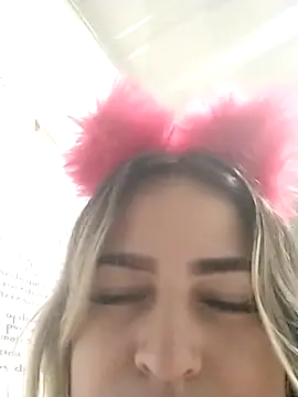 sexy aurora ourdoors online show from 11/27/25, 03:29