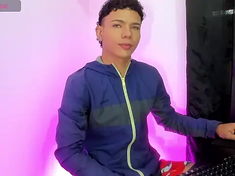 secret justin7 online show from 11/29/25, 12:16