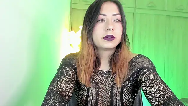 MaddieHunter online show from 04/22/26, 03:08