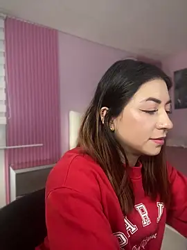 MaddieHunter online show from 01/14/26, 01:48