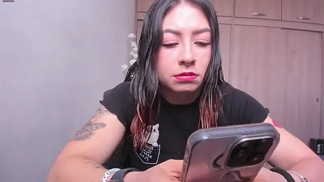 MaddieHunter online show from 07/26/26, 03:30