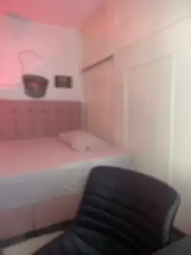 MaddieHunter online show from 12/02/25, 01:13