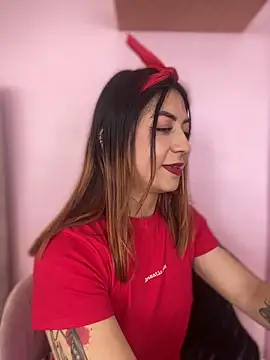 MaddieHunter online show from 01/05/26, 05:27