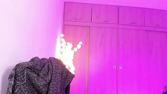 MaddieHunter online show from 05/11/26, 02:40