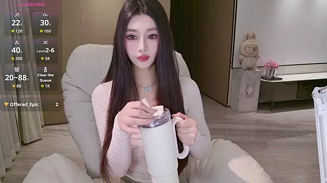 Snapshot of LULUbbaby_520 chatting on 11/30/25, 03:13 LULUbbaby 520 online show from 11/30/25, 03:13