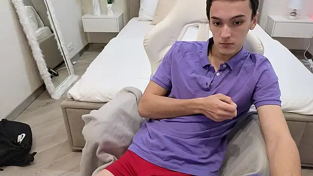 MoonlinSkinn online show from 11/28/25, 08:03