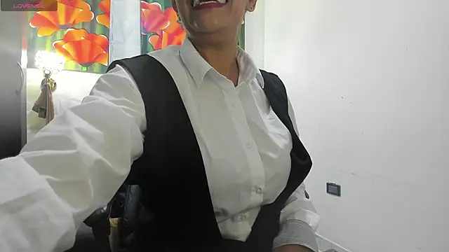 Miss clarepocahose online show from 01/16/26, 12:58