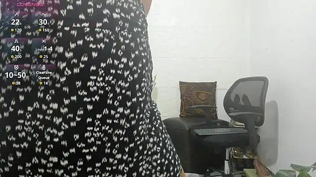 Snapshot of Miss_clarepocahose chatting on 06/07/26, 01:22 Miss clarepocahose online show from 06/07/26, 01:22