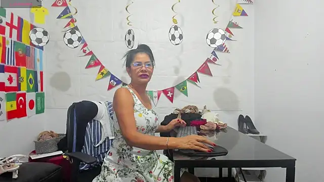 Snapshot of Miss_clarepocahose chatting on 06/26/26, 12:05 Miss clarepocahose online show from 06/26/26, 12:05