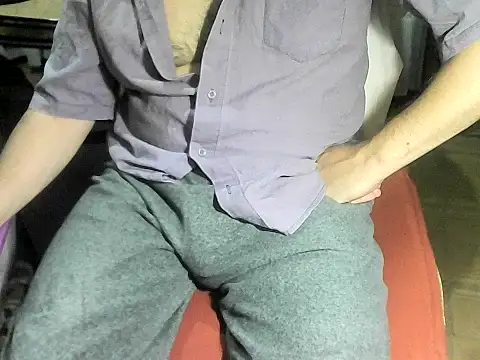 Snapshot of OreCam chatting on 02/14/26, 06:13 OreCam online show from 02/14/26, 06:13