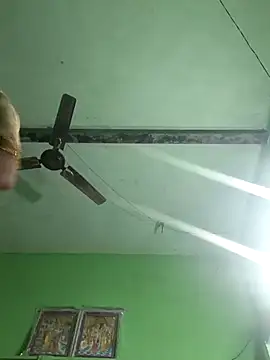 Uma sain online show from 03/22/26, 03:57