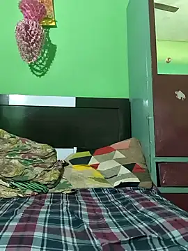 Uma sain online show from 04/11/26, 09:57