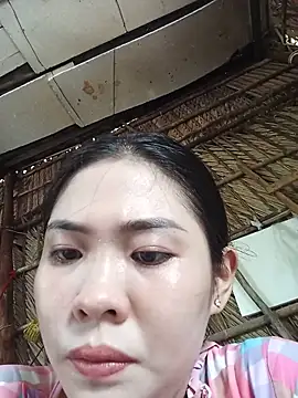 Snapshot of Lin-kute98 chatting on 05/26/26, 04:10 Lin-kute98 online show from 05/26/26, 04:10