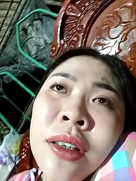 Snapshot of Lin-kute98 chatting on 04/25/26, 01:41 Lin-kute98 online show from 04/25/26, 01:41