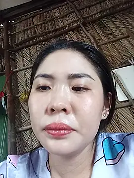 Snapshot of Lin-kute98 chatting on 05/16/26, 06:12 Lin-kute98 online show from 05/16/26, 06:12