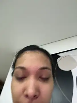 Snapshot of KarolRojas_22 chatting on 06/10/26, 07:09 KarolRojas 22 online show from 06/10/26, 07:09
