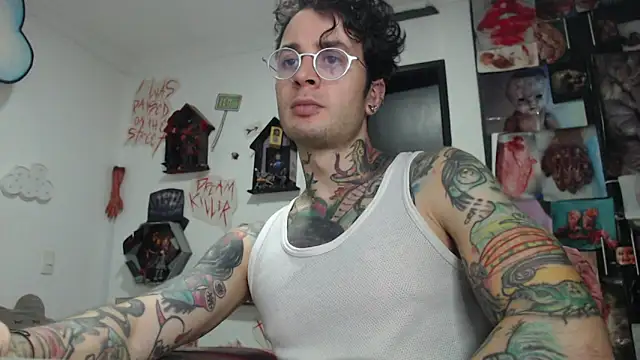 CryBoy13 online show from 12/01/25, 03:51