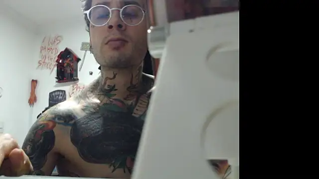 CryBoy13 online show from 01/18/26, 05:44