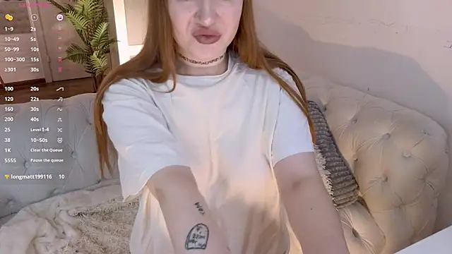 LucyLuice online show from 11/28/25, 05:51