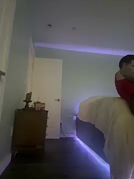 Snapshot of JSizzle13 chatting on 04/11/26, 06:21 JSizzle13 online show from 04/11/26, 06:21