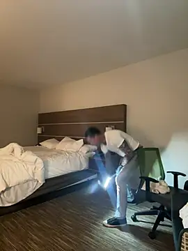 Snapshot of JSizzle13 chatting on 04/01/26, 03:52 JSizzle13 online show from 04/01/26, 03:52