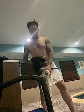 Snapshot of JSizzle13 chatting on 02/18/26, 06:11 JSizzle13 online show from 02/18/26, 06:11