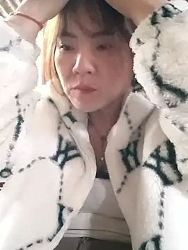 Lily-ross22 online show from 01/12/26, 05:03