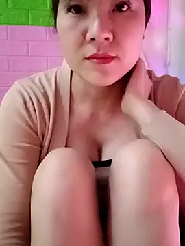 Snapshot of Lily-ross22 chatting on 02/20/26, 07:54 Lily-ross22 online show from 02/20/26, 07:54