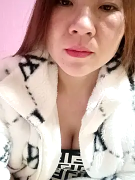 Lily-ross22 online show from 11/26/25, 07:25