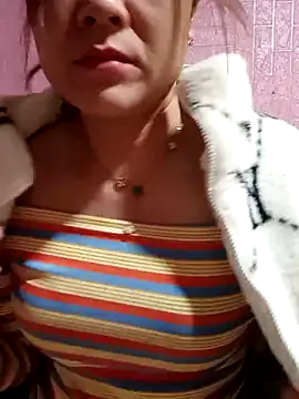 Lily-ross22 online show from 11/28/25, 11:49