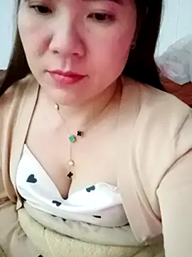 Snapshot of Lily-ross22 chatting on 02/08/26, 06:27 Lily-ross22 online show from 02/08/26, 06:27