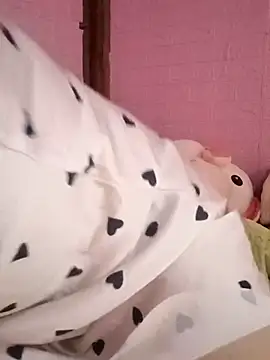 Lily-ross22 online show from 04/12/26, 02:53