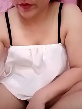 Lily-ross22 online show from 04/15/26, 08:42