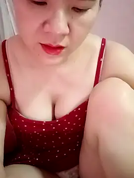 Lily-ross22 online show from 05/19/26, 04:19