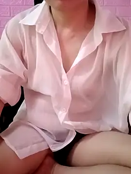 Lily-ross22 online show from 04/22/26, 05:58