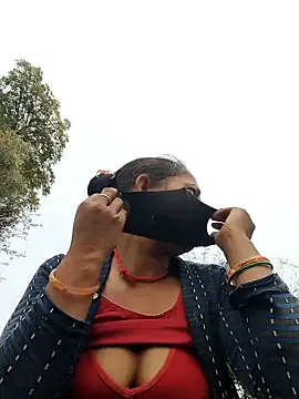 Punam panjabi online show from 12/22/25, 10:26