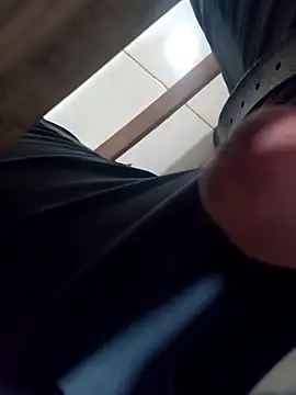 Snapshot of LovelyHughes chatting on 02/11/26, 10:20 LovelyHughes online show from 02/11/26, 10:20