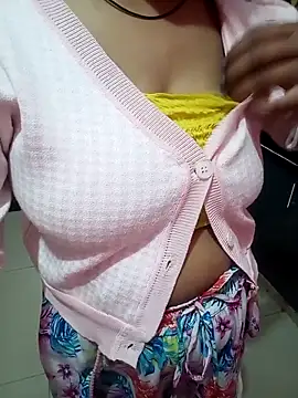 Snapshot of your_sidhi chatting on 12/15/25, 08:42 your sidhi online show from 12/15/25, 08:42