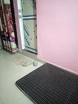 Snapshot of your_sidhi chatting on 12/19/25, 03:58 your sidhi online show from 12/19/25, 03:58